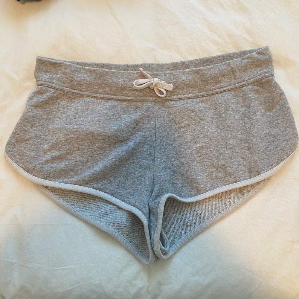 grey sweat shorts !!